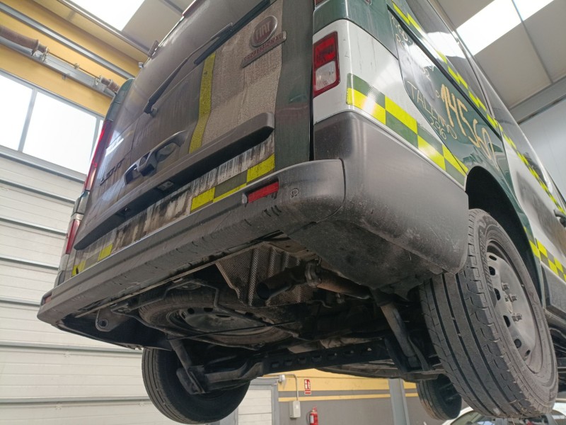 Recambio de paragolpes trasero para fiat talento autobús (296_) 1.6 d referencia OEM IAM   