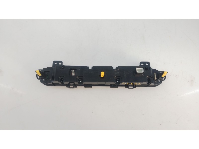 Recambio de mando climatizador para kia sportage 1.6 crdi mhev mhev m63a18 referencia OEM IAM 96540P1000FHL  