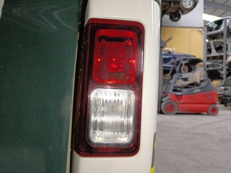 Recambio de piloto trasero derecho de paragolpes para fiat talento autobús (296_) 1.6 d referencia OEM IAM   