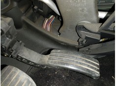 PEDAL ACELERADOR 180027179R 