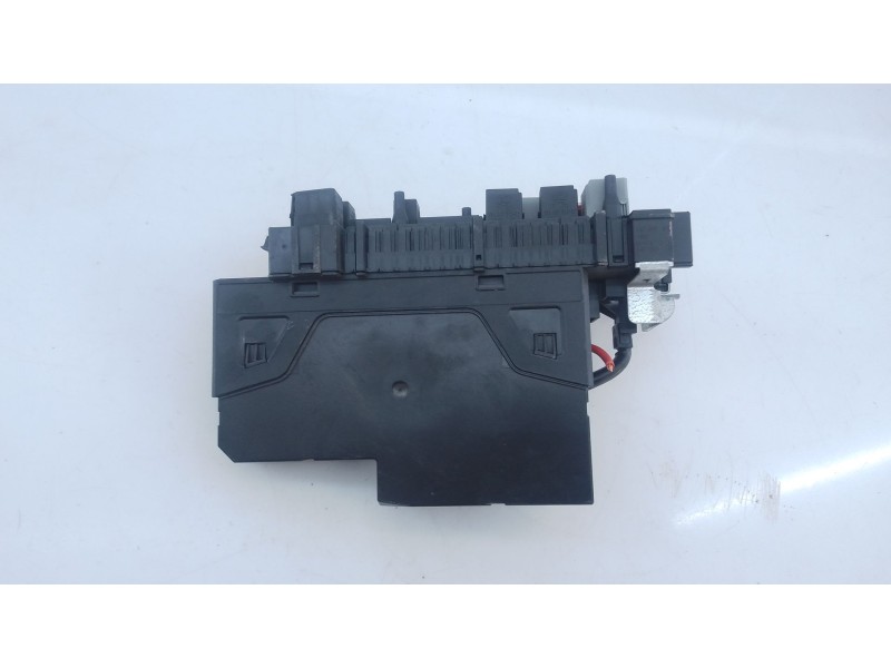 Recambio de caja reles / fusibles para mercedes-benz clase c (w204) c 200 cdi (204.007, 204.006) referencia OEM IAM   