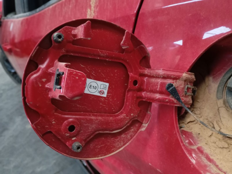 Recambio de tapa exterior combustible para lexus ux (_aa1_, _ah1_, _ma1_) 250h (mzah10) referencia OEM IAM   