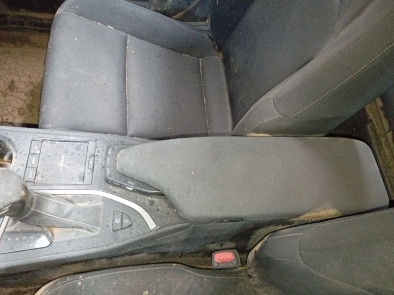 Recambio de consola central para lexus ux (_aa1_, _ah1_, _ma1_) 250h (mzah10) referencia OEM IAM   