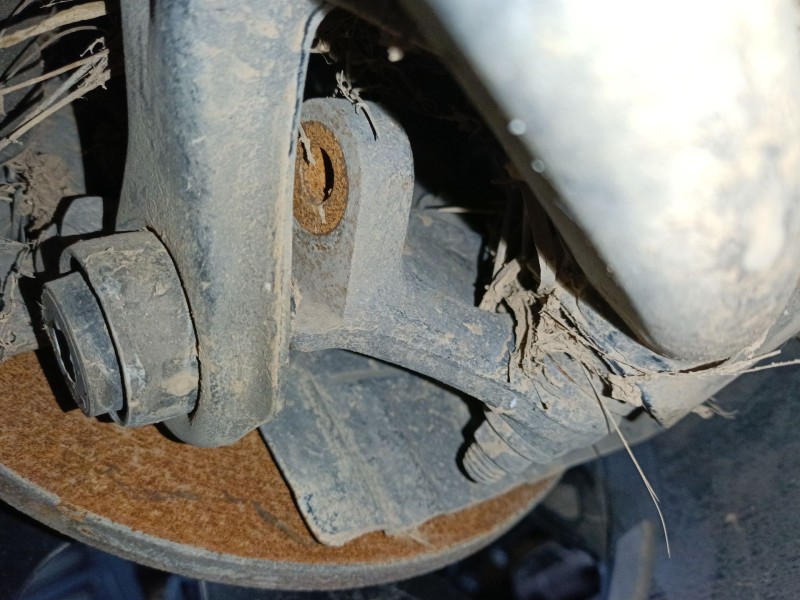 Recambio de mangueta trasera derecha para jeep renegade suv (bu, b1, bv) 1.6 crd referencia OEM IAM   