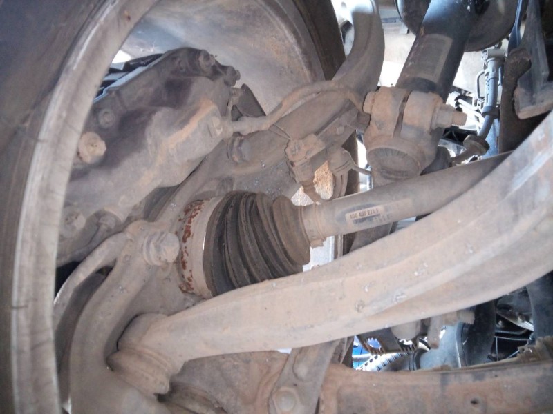 Recambio de mangueta delantera izquierda para audi q5 (8r) 2.0 tdi advance quattro (130kw) referencia OEM IAM   