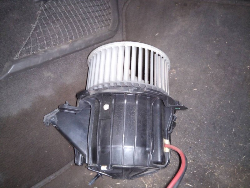 Recambio de ventilador calefaccion para audi q5 (8r) 2.0 tdi advance quattro (130kw) referencia OEM IAM   