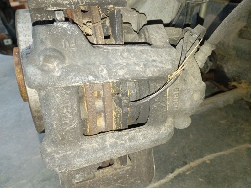 Recambio de pinza freno delantera izquierda para bmw 1 (f20) 118 d referencia OEM IAM   