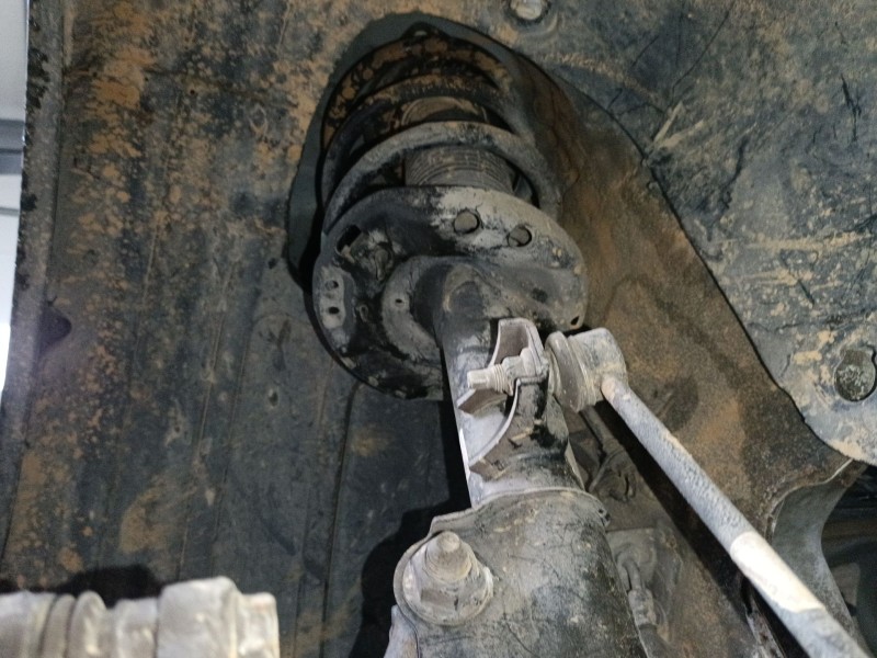 Recambio de amortiguador delantero derecho para hyundai tucson (tl, tle) 1.7 crdi referencia OEM IAM   