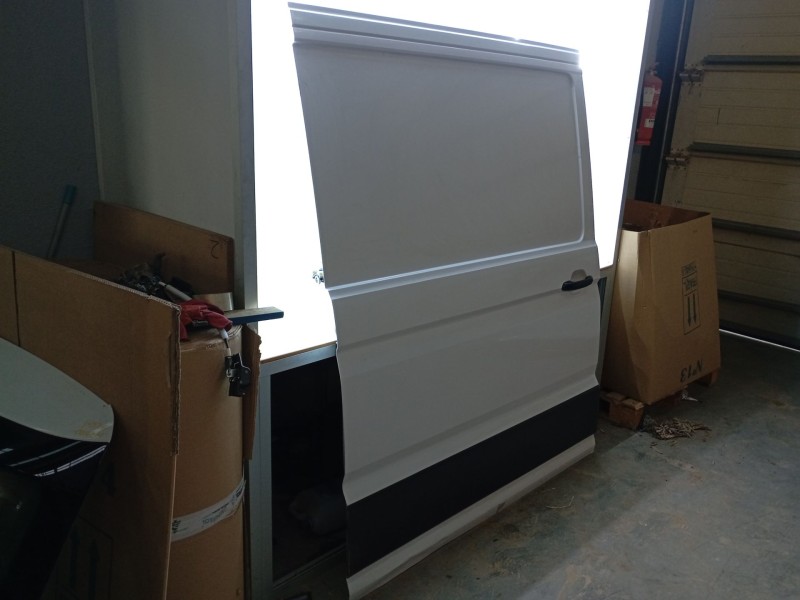 Recambio de puerta lateral corredera derecha para volkswagen crafter furgoneta (sy_, sx_) 2.0 tdi referencia OEM IAM   
