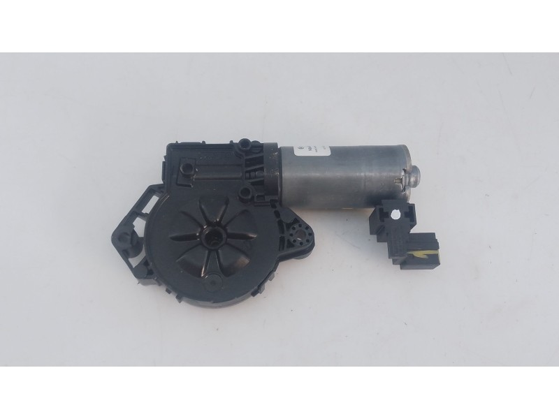 Recambio de motor techo electrico para mercedes-benz clase c (w205) familiar avangarde referencia OEM IAM 0390200100  E1-A2-12-1