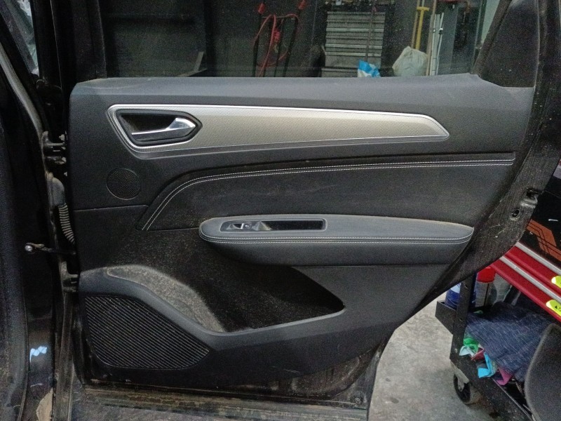 Recambio de guarnecido puerta trasera derecha para renault arkana i (lcm_, ldn_) 1.6 e-tech 145 (ldmu) referencia OEM IAM   