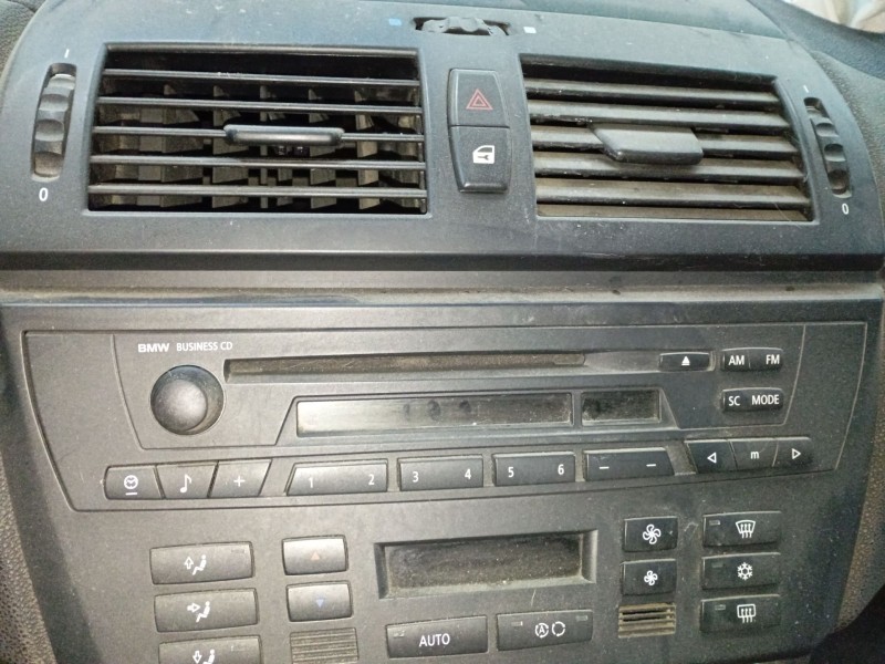 Recambio de sistema audio / radio cd para bmw x3 (e83) 2.0 d referencia OEM IAM   