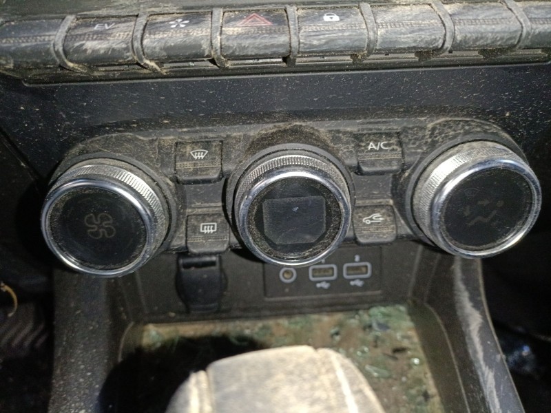 Recambio de mando climatizador para renault arkana i (lcm_, ldn_) 1.6 e-tech 145 (ldmu) referencia OEM IAM   