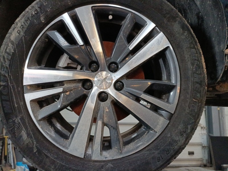 Recambio de llanta para peugeot 3008 ii suv (mc_, mr_, mj_, m4_) 1.5 bluehdi 130 referencia OEM IAM   