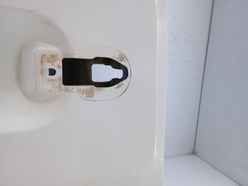 Recambio de porton trasero para ford maverick (ml) referencia OEM IAM   