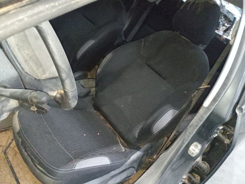 peugeot 208 i (ca_, cc_) del año 2016