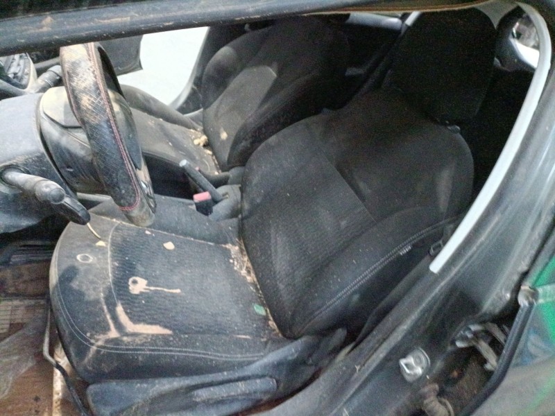 peugeot 208 i (ca_, cc_) del año 2017