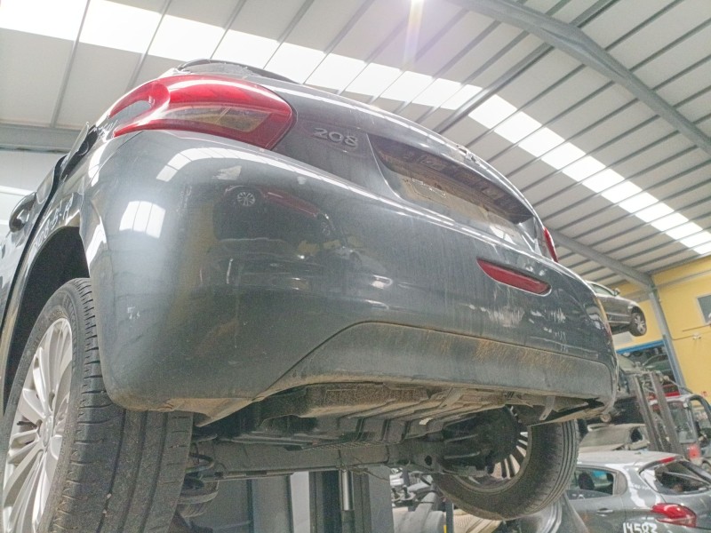 Recambio de paragolpes trasero para peugeot 208 i (ca_, cc_) 1.6 hdi / bluehdi 75 referencia OEM IAM   