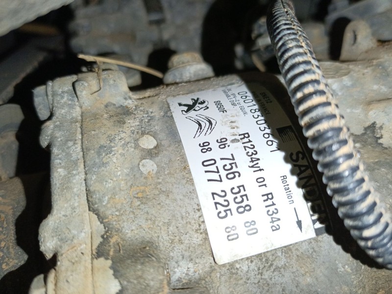 Recambio de compresor aire acondicionado para peugeot 208 i (ca_, cc_) 1.6 hdi / bluehdi 75 referencia OEM IAM 9807722580 967565