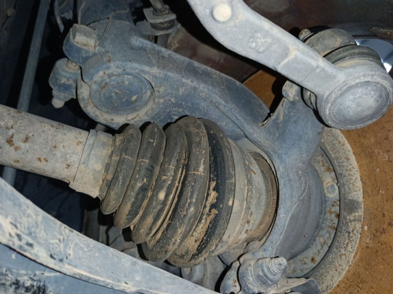 Recambio de mangueta delantera derecha para peugeot 208 i (ca_, cc_) 1.6 hdi / bluehdi 75 referencia OEM IAM   