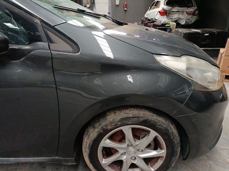 Recambio de aleta delantera derecha para peugeot 208 i (ca_, cc_) 1.6 hdi / bluehdi 75 referencia OEM IAM   