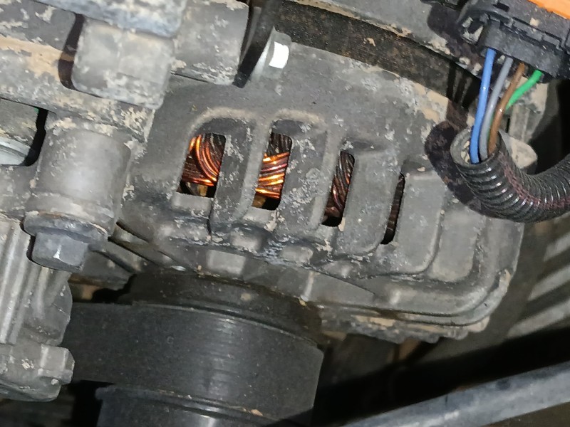 Recambio de alternador para peugeot 208 i (ca_, cc_) 1.6 hdi / bluehdi 75 referencia OEM IAM   