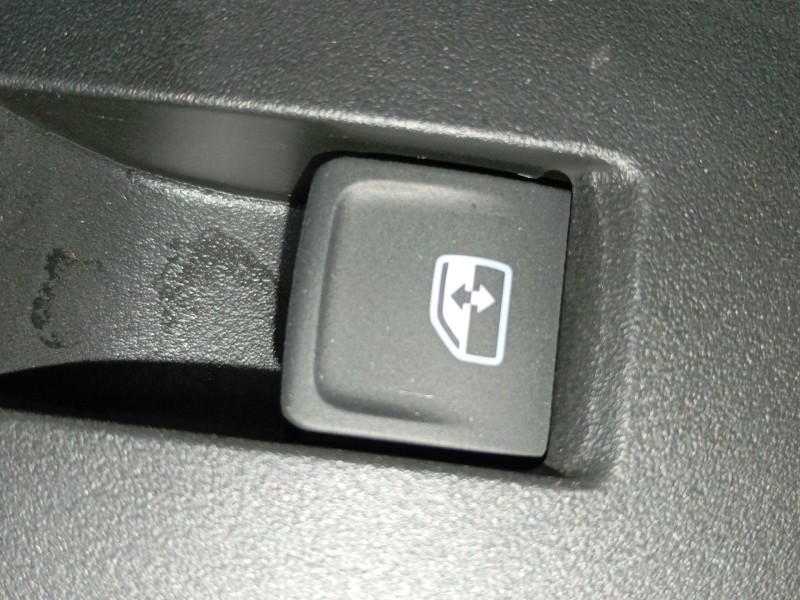 Recambio de mando elevalunas trasero derecho para seat leon (kl1, klg) 2.0 tdi referencia OEM IAM   