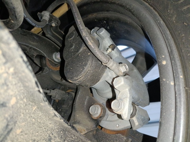 Recambio de pinza freno trasera derecha para lexus ux (_aa1_, _ah1_, _ma1_) 250h (mzah10) referencia OEM IAM   