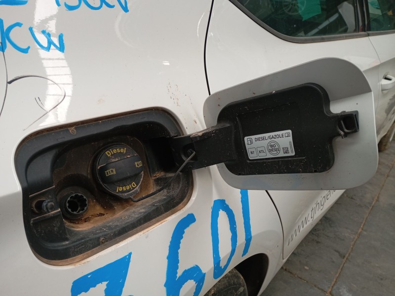 Recambio de tapa exterior combustible para seat leon (kl1, klg) 2.0 tdi referencia OEM IAM   