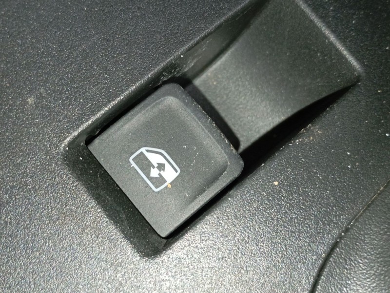 Recambio de mando elevalunas trasero izquierdo para seat leon (kl1, klg) 2.0 tdi referencia OEM IAM   