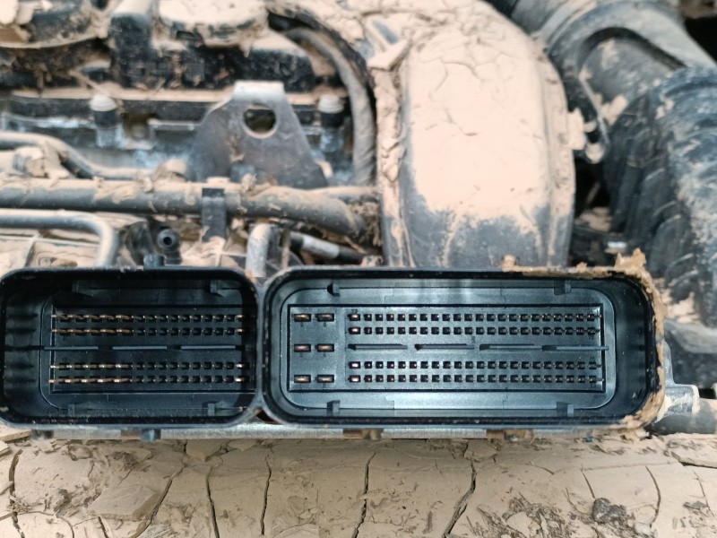 Recambio de centralita motor uce para seat leon (kl1, klg) 1.5 tsi referencia OEM IAM 05E907309D 0261S21825 