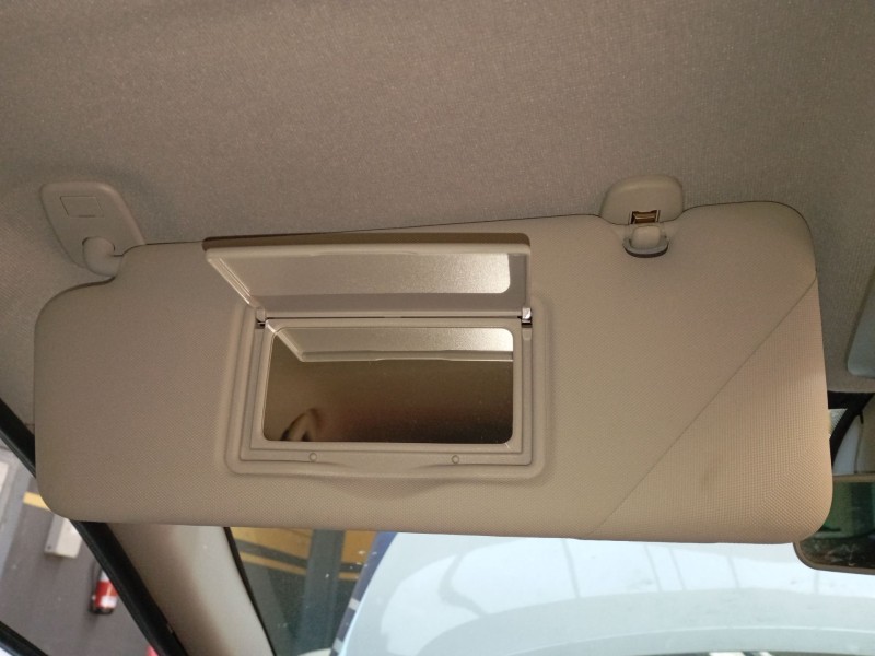 Recambio de parasol izquierdo para renault clio iv (bh_) 1.5 dci 90 referencia OEM IAM   