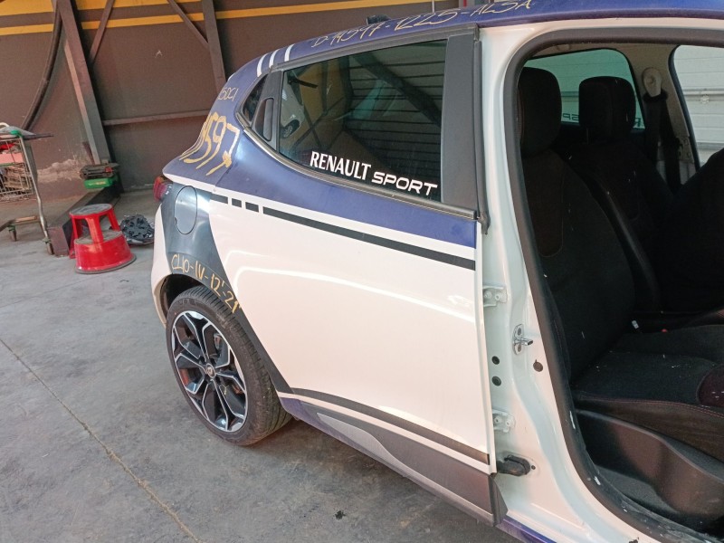 Recambio de puerta trasera derecha para renault clio iv (bh_) 1.5 dci 90 referencia OEM IAM   