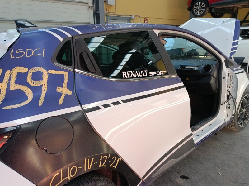 Recambio de puerta trasera derecha para renault clio iv (bh_) 1.5 dci 90 referencia OEM IAM   