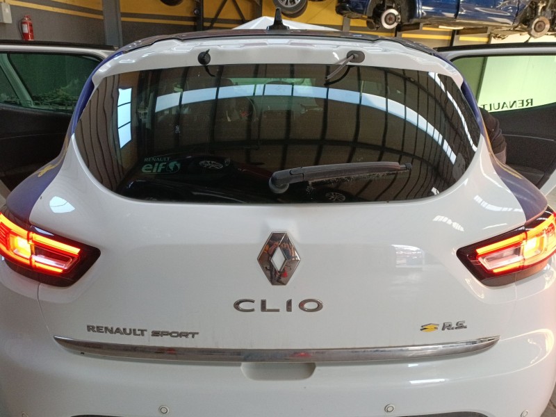Recambio de porton trasero para renault clio iv (bh_) 1.5 dci 90 referencia OEM IAM   