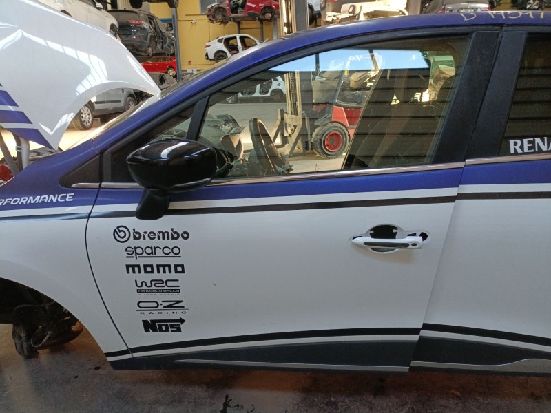 Recambio de puerta delantera izquierda para renault clio iv (bh_) 1.5 dci 90 referencia OEM IAM   
