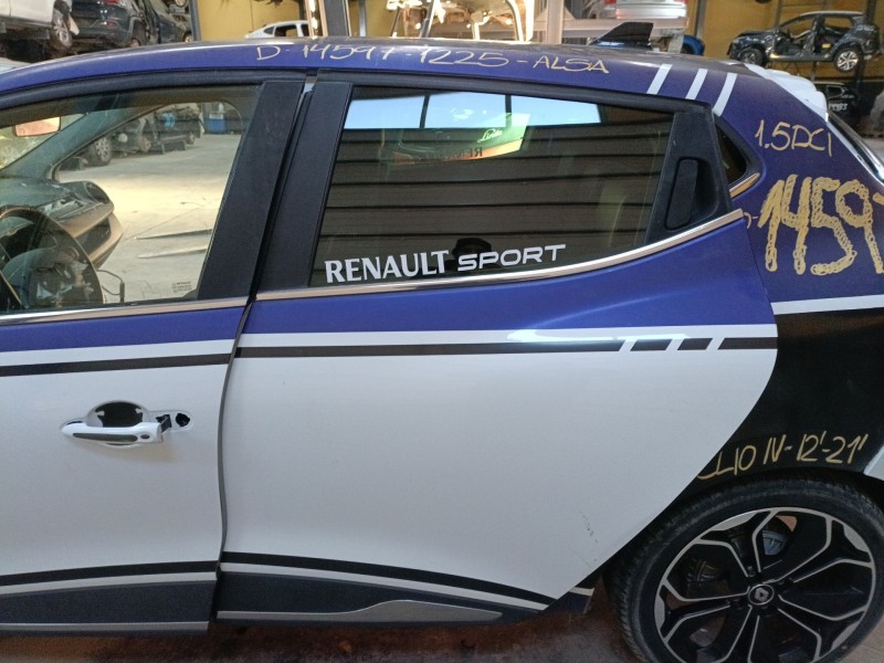 Recambio de puerta trasera izquierda para renault clio iv (bh_) 1.5 dci 90 referencia OEM IAM   