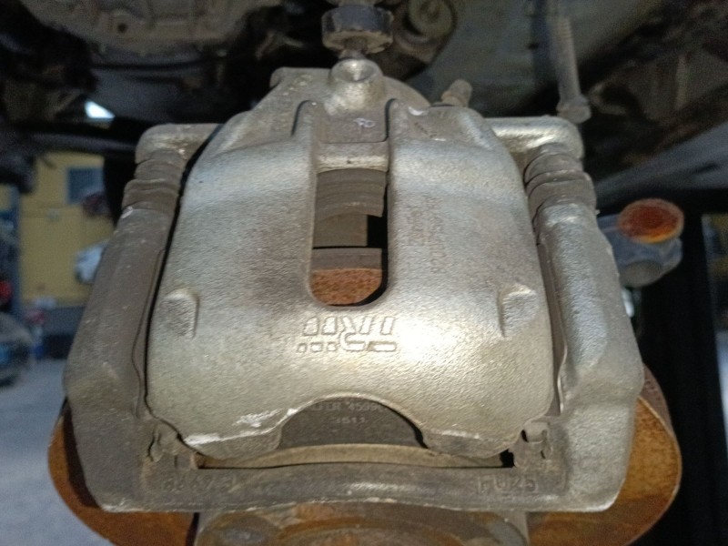 Recambio de pinza freno delantera izquierda para renault clio iv (bh_) 1.5 dci 90 referencia OEM IAM   
