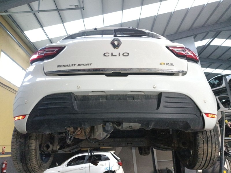 Recambio de paragolpes trasero para renault clio iv (bh_) 1.5 dci 90 referencia OEM IAM   