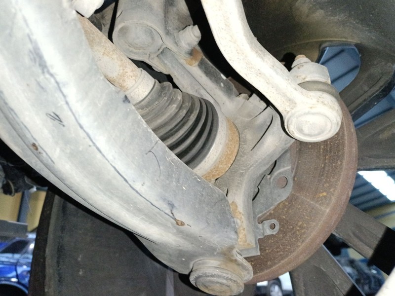 Recambio de mangueta delantera derecha para renault clio iv (bh_) 1.5 dci 90 referencia OEM IAM   