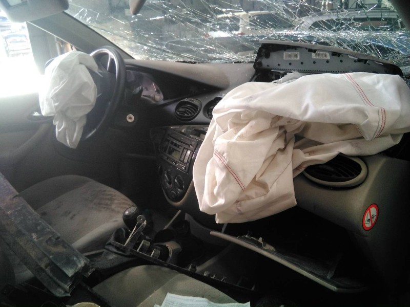 ford focus berlina (cak) del año 2003
