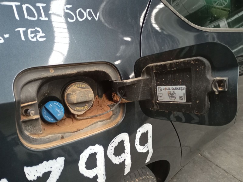 Recambio de tapa exterior combustible para seat leon (kl1, klg) 2.0 tdi referencia OEM IAM   