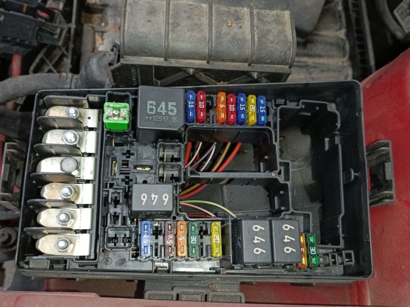 Recambio de caja reles / fusibles para seat leon (5f1) 1.2 tsi referencia OEM IAM   