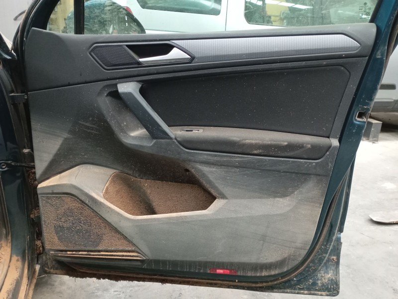 Recambio de guarnecido puerta delantera derecha para volkswagen tiguan (ad1, ax1) 1.5 tsi referencia OEM IAM   