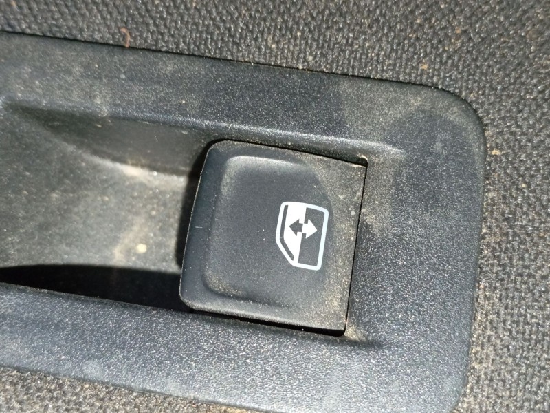 Recambio de mando elevalunas delantero derecho para volkswagen tiguan (ad1, ax1) 1.5 tsi referencia OEM IAM   