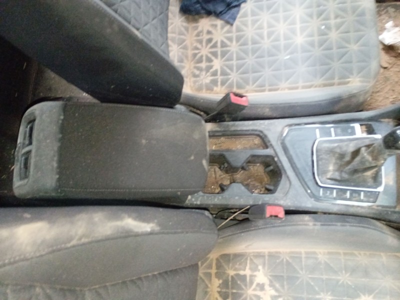 Recambio de consola central para volkswagen tiguan (ad1, ax1) 1.5 tsi referencia OEM IAM   