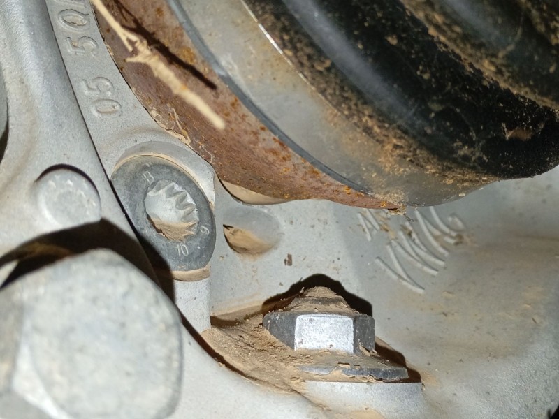 Recambio de mangueta delantera izquierda para volkswagen tiguan (ad1, ax1) 1.5 tsi referencia OEM IAM   