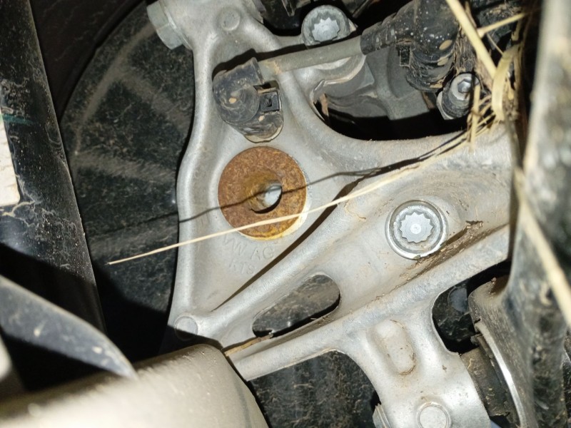 Recambio de mangueta trasera izquierda para volkswagen tiguan (ad1, ax1) 1.5 tsi referencia OEM IAM   