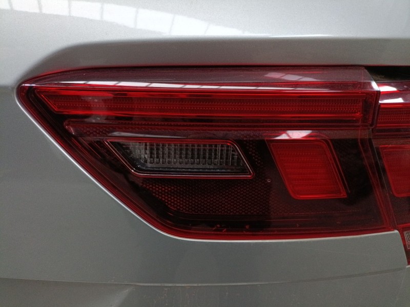 Recambio de piloto trasero derecho porton para volkswagen tiguan (ad1, ax1) 2.0 tdi referencia OEM IAM   