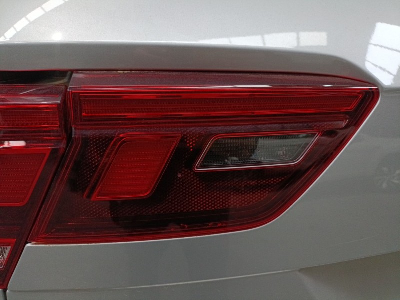 Recambio de piloto trasero izquierdo porton para volkswagen tiguan (ad1, ax1) 2.0 tdi referencia OEM IAM   